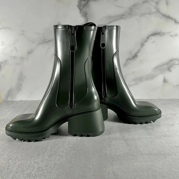 *NEW* Forest green Chloe rain boots size 10 - Picture 3 of 6